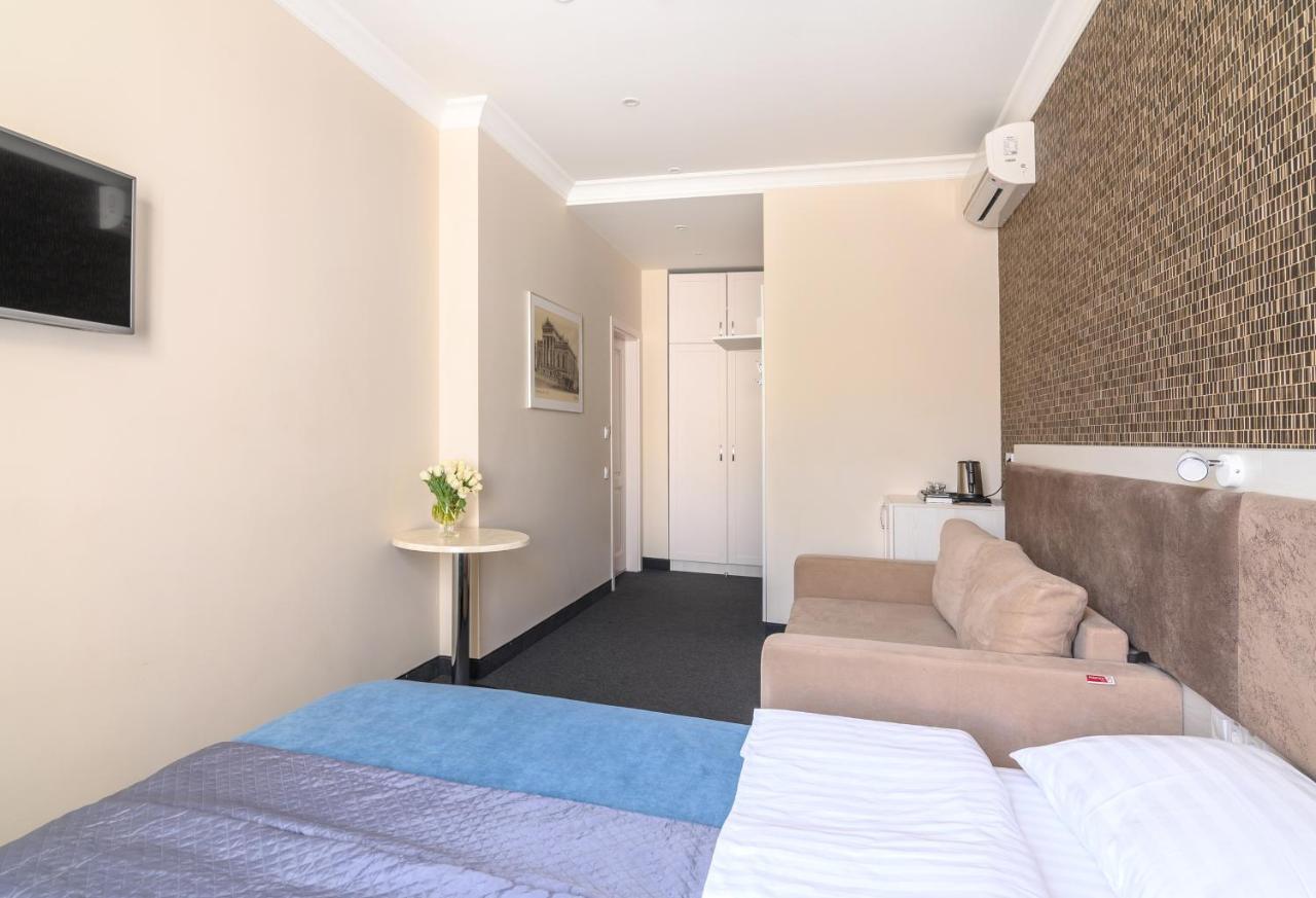 Voyage Hotel Odessa