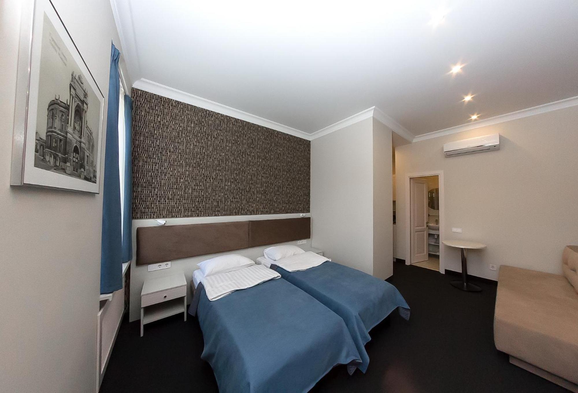 Hotel Voyage 3*